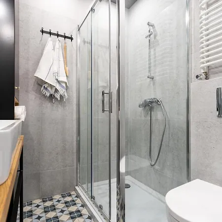 Deluxe And Modern Studio, Old Town, City Centre شقة